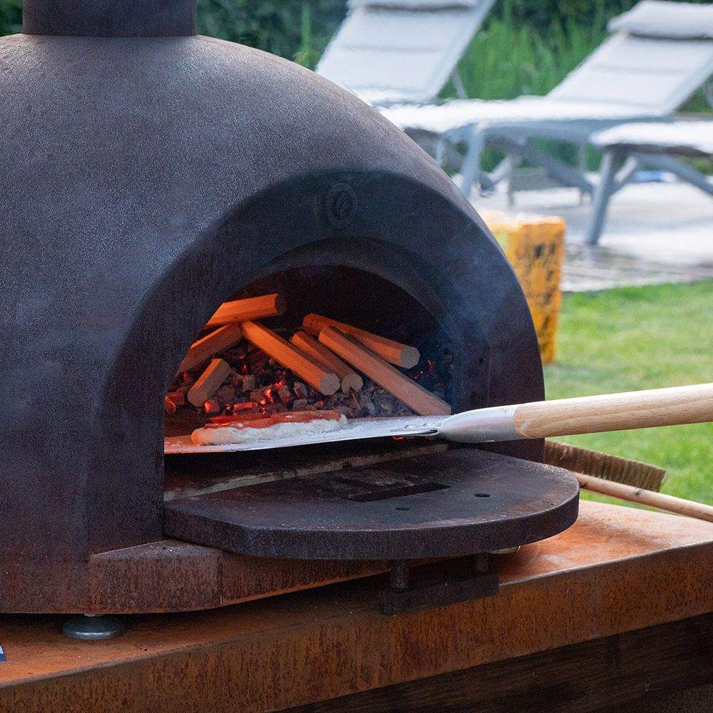 Pizza oven